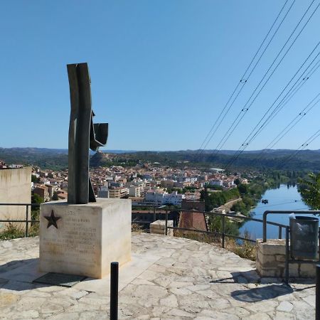 Apartamentos Canana De Vega Flix Экстерьер фото