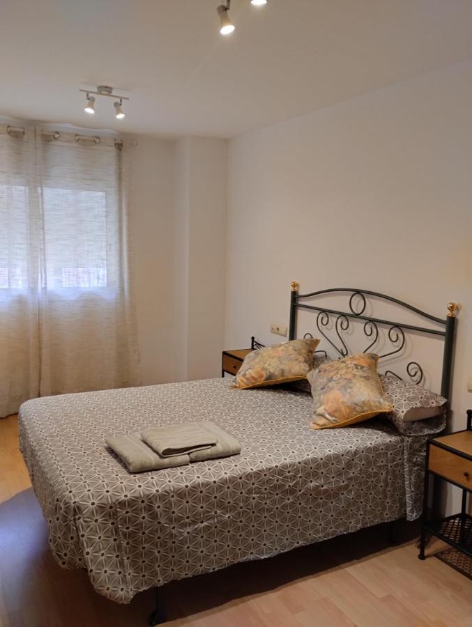 Apartamentos Canana De Vega Flix Экстерьер фото