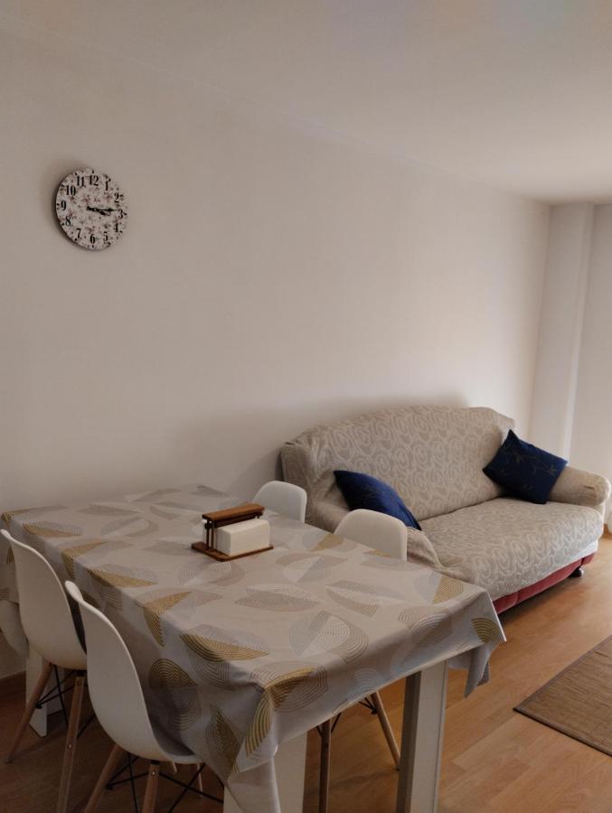 Apartamentos Canana De Vega Flix Экстерьер фото